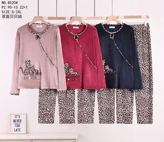 8520 Πιτζάμα Γυναικεία 女款睡衣