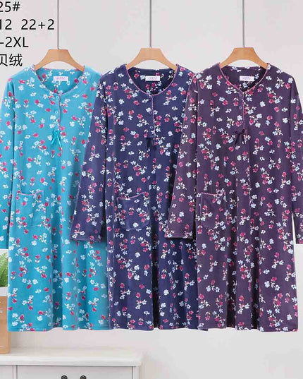 8225 Women’s Nightdress